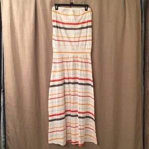 Medium strapless maxi dress